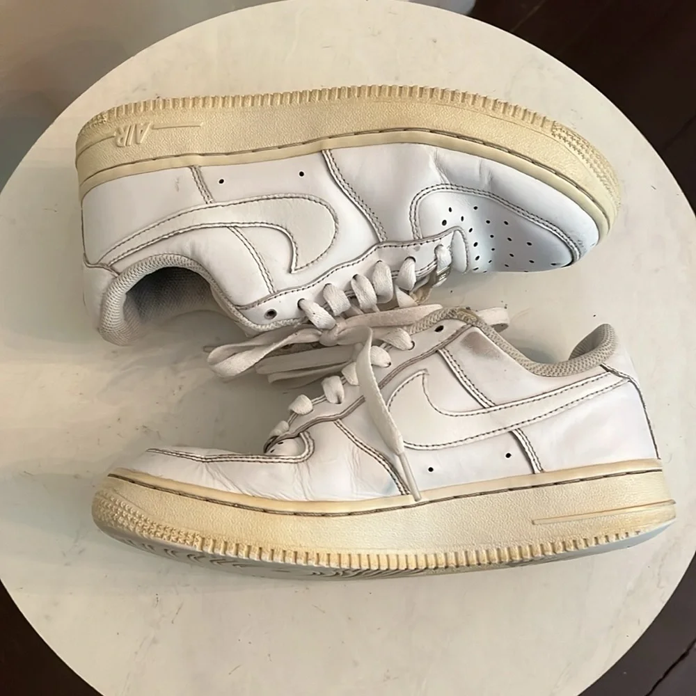 Nike Air Force 1 07' Women's Size 7 Triple White